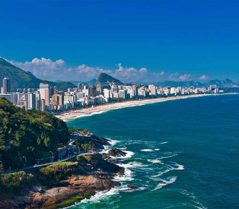 O Sheraton Grand Rio Hotel & Resort na praia do Leblon no Rio.